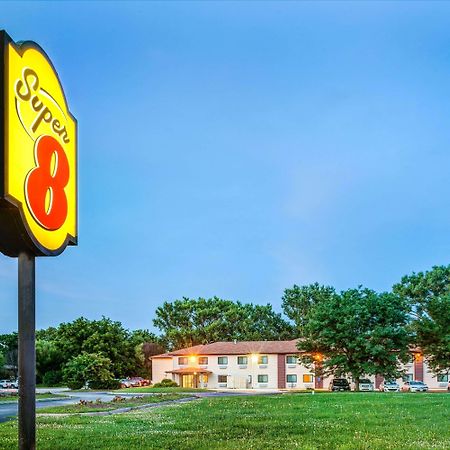 Super 8 By Wyndham Blair Hotel Exterior foto