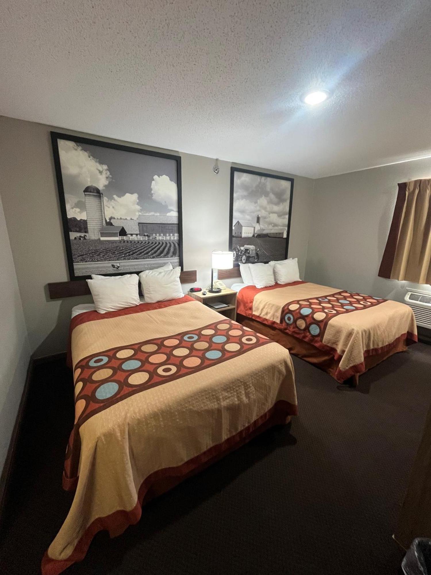 Super 8 By Wyndham Blair Hotel Exterior foto
